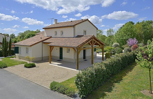 Villa Located Surroundings 