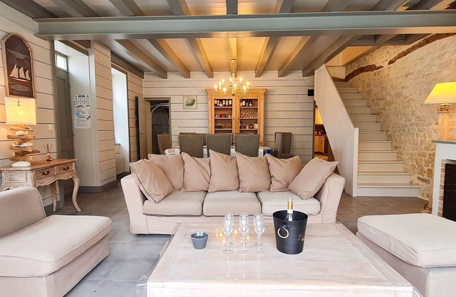 Magnificent village house 50m from the market