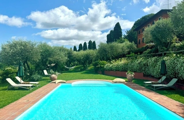 Tenuta La Chiusa Schnautzer Lucca 
