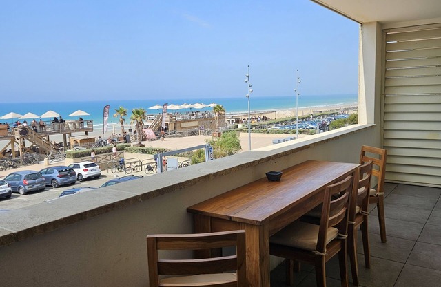 Pasino bright apartment+Terrace15m2, seafront, WIFI, Parking included, 8p, N°3