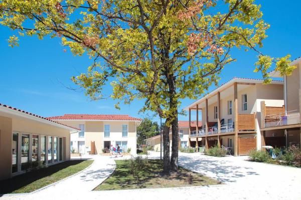 Residence Le Petit Pont, Hourtin in Gironde - 4 persons, 1 bedroom
