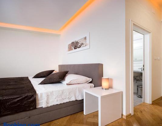 Riva Rooms