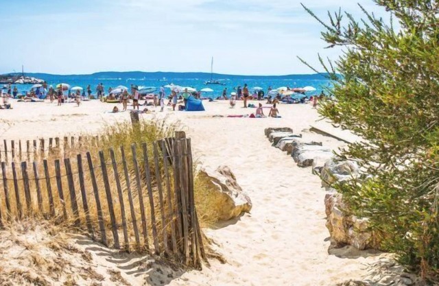 Studio apartment sleeps 3 BORMES LES MIMOSAS