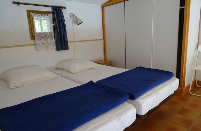 studio-cabin with mezzanine for 2/4 people