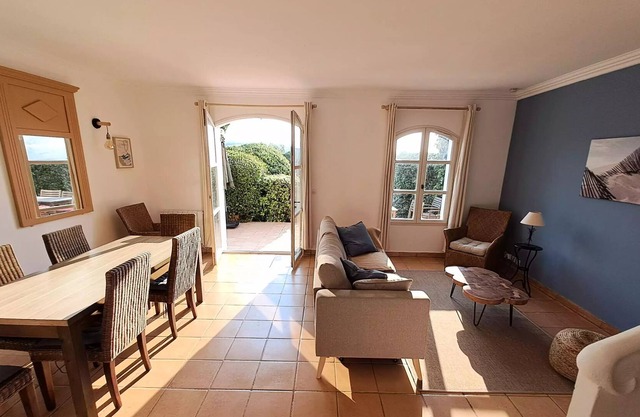 The Villas at the Restanques of the Gulf of St Tropez - maeva Home - 4 room villa with vegetation view for 8 people - Prestige