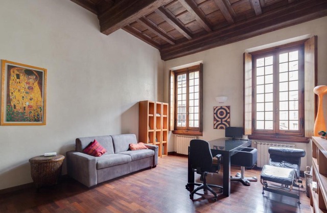Tornabuoni Apartment