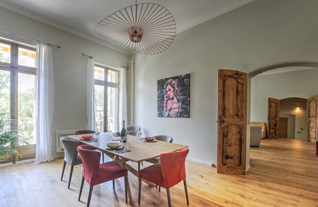 Unique luxurious apartment 240 m2 Rotonde Aix with parking