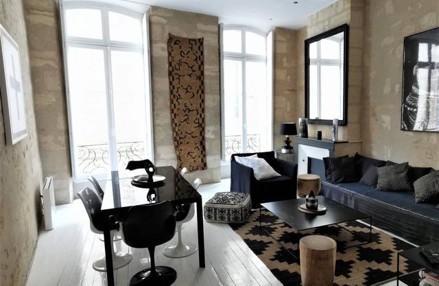 Very nice apartment Bordeaux historical center