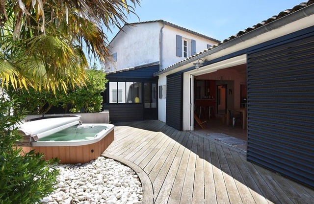 Villa Les Portes-en-Ré, 5 bedrooms, 10 persons