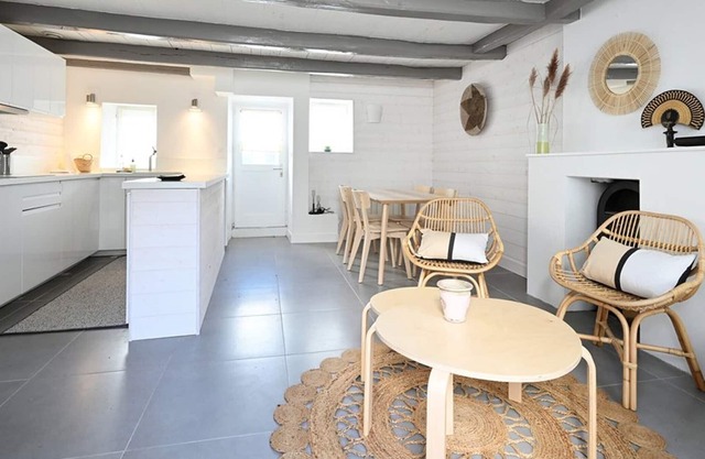 Villa Les Portes-en-Ré, 2 bedrooms, 4 persons