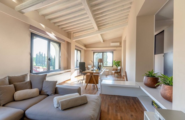 VILLA NEAR FLORENCE WITH POOL