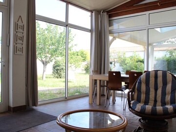 Villa Saint-Denis-d'Oléron, 4 bedrooms, 11 persons