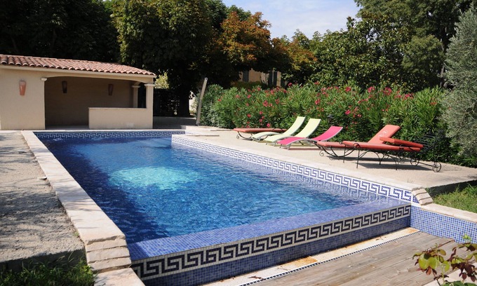 Eyguieres Apartment | 1 Bedroom Apartment in Eyguières
