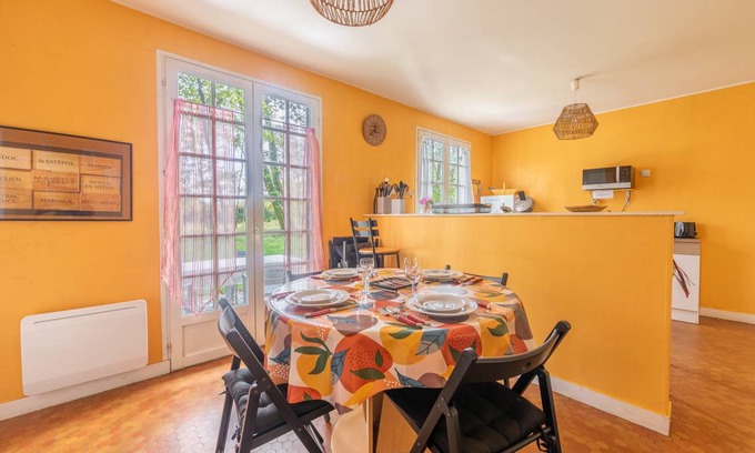 Saint-Laurent-de-Medoc House | 100 m² House ∙ 3 bedrooms ∙ 6 guests