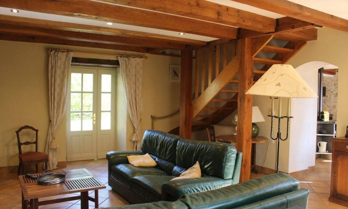 Saint-Pierre-de-Cole House | 100 m² House ∙ 3 bedrooms ∙ 6 guests