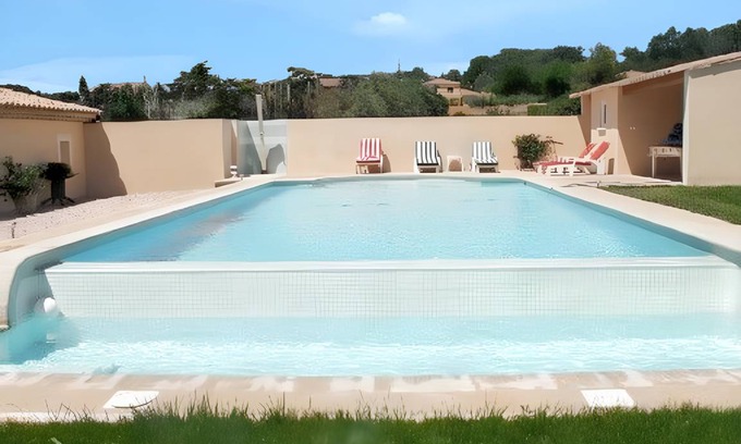 Aubignan House | 100 m² House ∙ 2 bedrooms ∙ 5 guests