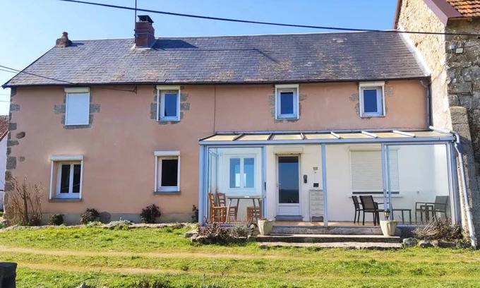 Chenerailles - Auzances - Bellegarde et Haut Pays Marchois House | 100 m² House ∙ 2 bedrooms ∙ 4 guests