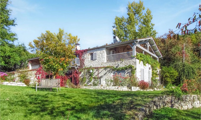 Saint-Salvy House | 100 m² House ∙ 2 bedrooms ∙ 4 guests