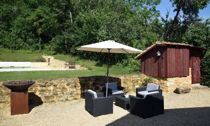 Saint-Pompont House | 100 m² House ∙ 1 bedroom ∙ 2 guests