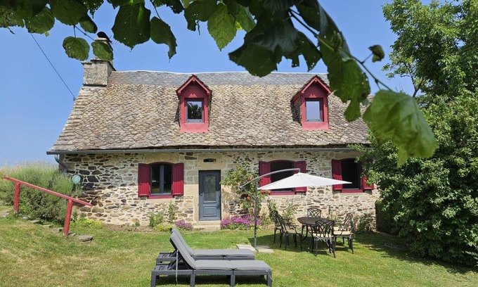 Saint-Martin-la-Meanne House | 104 m² Gîte ∙ 4 bedrooms ∙ 5 guests