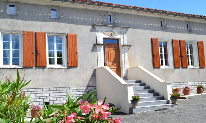 Champagne-Vigny Cottage | 110 m² Cabin ∙ 3 bedrooms ∙ 6 guests