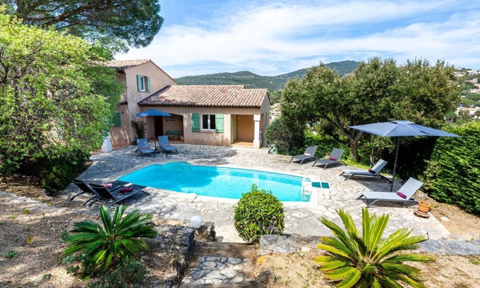 Plage de la Garonnette House | 110 m² House ∙ 1 bedroom ∙ 8 guests