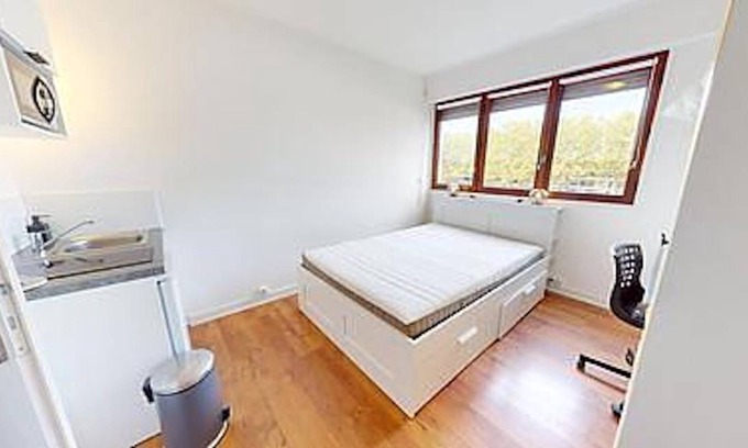 Pessac Resort | 110 m² Private room ∙ 1 bedroom ∙ 1 guest