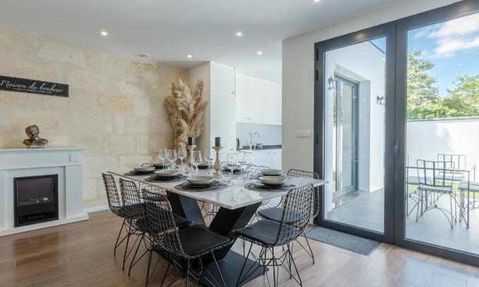 Talence House | 111 m² House ∙ 3 bedrooms ∙ 8 guests