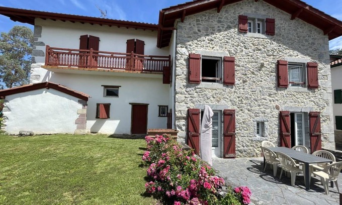 Jaxu House | 118 m² Gîte ∙ 4 bedrooms ∙ 6 guests