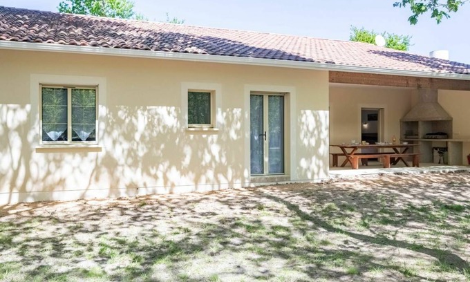 Saint-Paul-en-Born Other | 120 m² Accommodation ∙ 4 bedrooms ∙ 10 guests