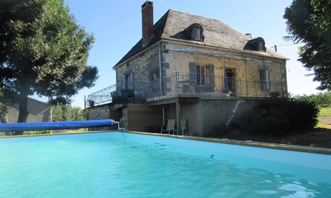 Queyssac-les-Vignes House | 120 m² House ∙ 4 bedrooms ∙ 10 guests