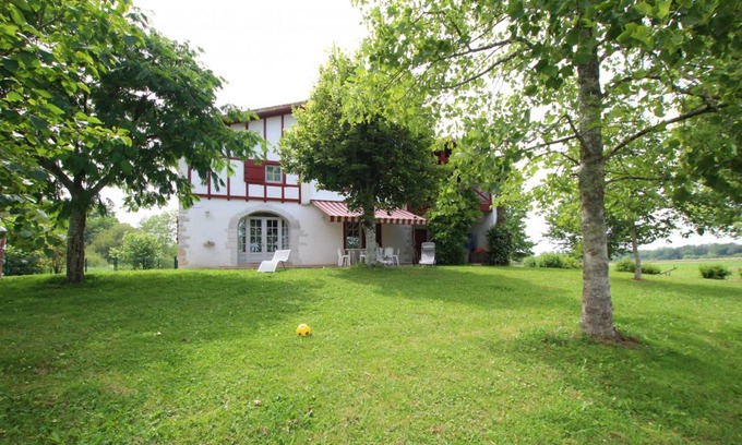 Urcuit House | 120 m² Gîte ∙ 4 bedrooms ∙ 10 guests