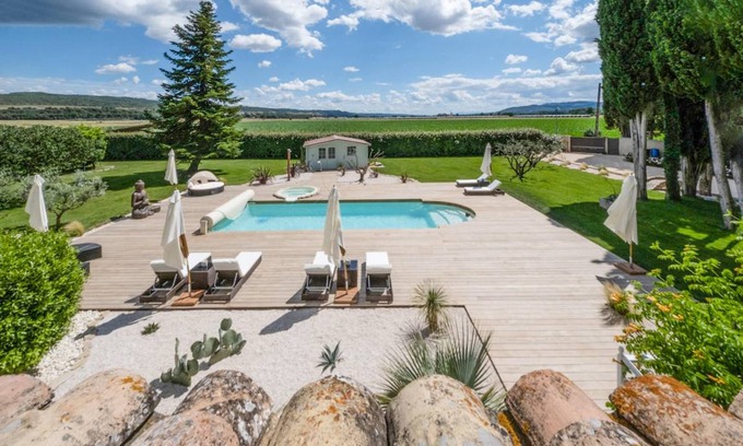 Mallefougasse-Auges House | 120 m² House ∙ 2 bedrooms ∙ 4 guests