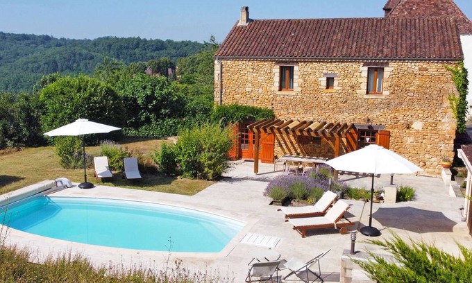Cales House | 120 m² House ∙ 3 bedrooms ∙ 6 guests