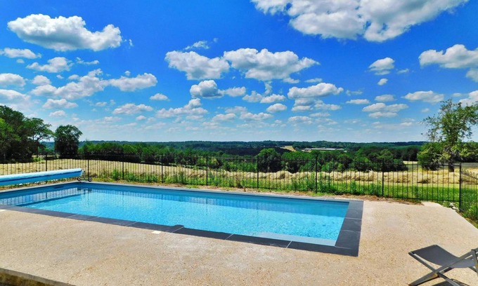 Bars House | 120 m² House ∙ 3 bedrooms ∙ 4 guests