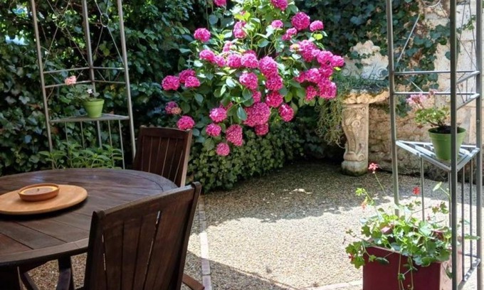 Brantome-en-Perigord Apartment | 120 m² Studio flat ∙ 1 bedroom ∙ 2 guests