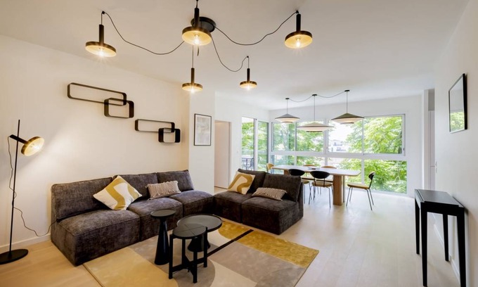 Lestonat - Monsejour Apartment | 122 m² Apartment ∙ 3 bedrooms ∙ 7 guests