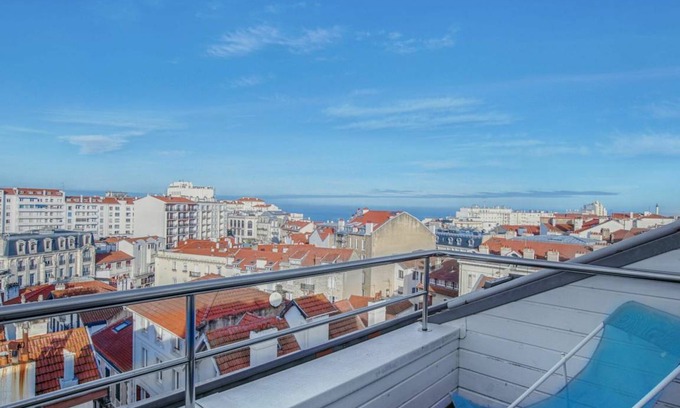 Biarritz City Centre Apartment | 122 m² Apartment ∙ 3 bedrooms ∙ 6 guests