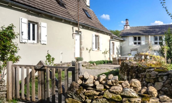 Goulles House | 130 m² House ∙ 3 bedrooms ∙ 6 guests