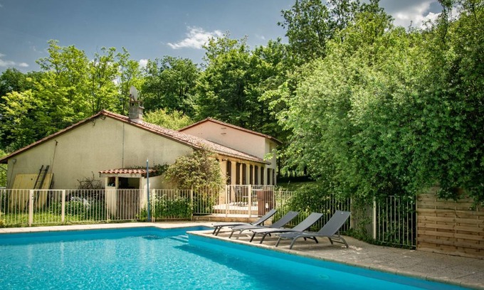 Saint-Cybranet House | 130 m² House ∙ 4 bedrooms ∙ 8 guests