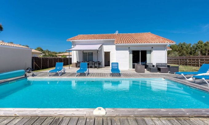 Vensac Villa | 130 m² Villa ∙ 4 bedrooms ∙ 8 guests