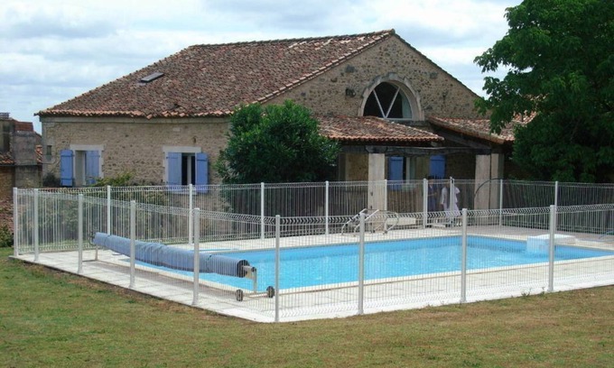 Charras Cottage | 135 m² Cabin ∙ 4 bedrooms ∙ 6 guests