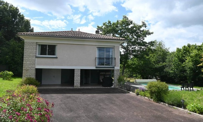 Riberac House | 135 m² House ∙ 3 bedrooms ∙ 7 guests