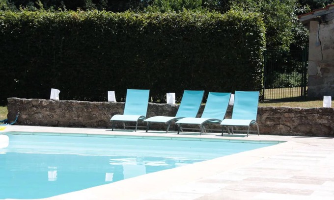 La Chapelle Montbrandeix House | 140 m² House ∙ 9 bedrooms ∙ 18 guests