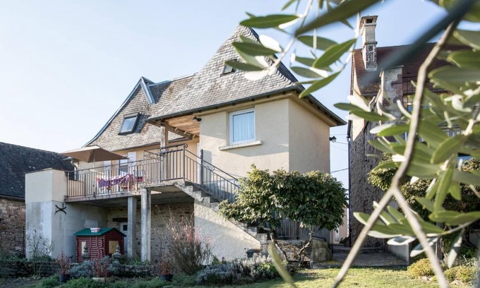 Le Lardin-Saint-Lazare House | 140 m² Gîte ∙ 3 bedrooms ∙ 6 guests
