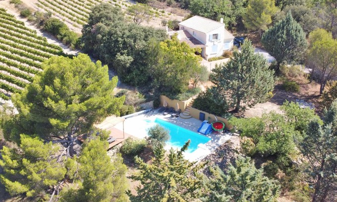 Saint-Pierre-de-Vassols House | 140 m² House ∙ 4 bedrooms ∙ 9 guests