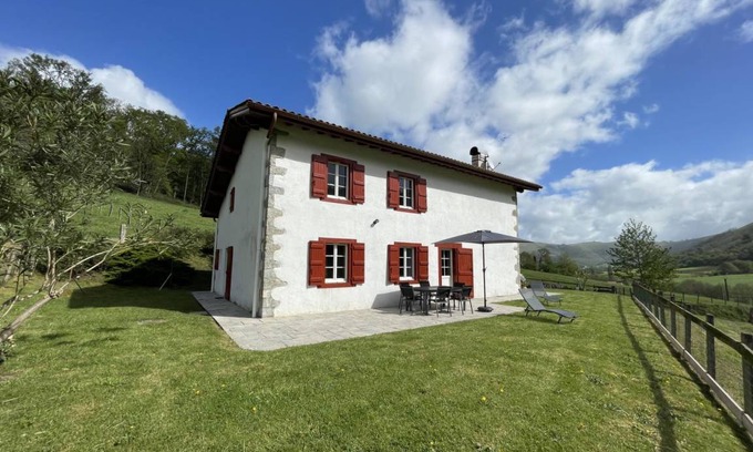 Ibarrolle House | 145 m² Gîte ∙ 3 bedrooms ∙ 6 guests
