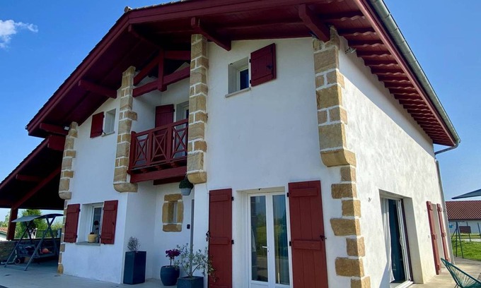 Bardos House | 146 m² House ∙ 3 bedrooms ∙ 6 guests