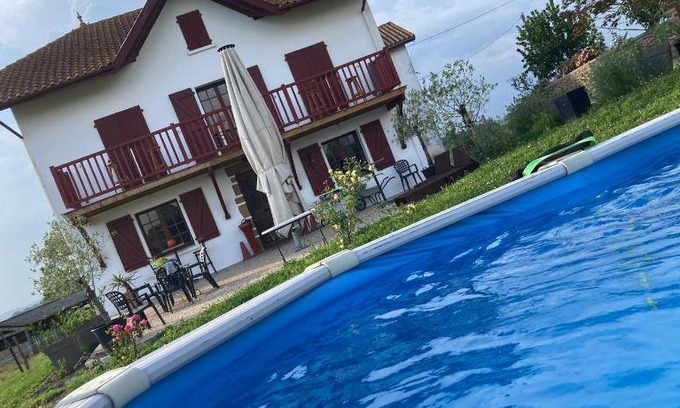 Ilharre Bed & Breakfast | 15 m² Bed and breakfast ∙ 1 bedroom ∙ 2 guests