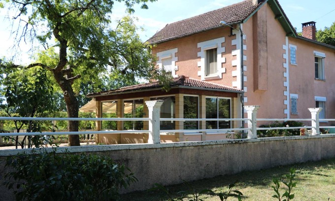 Mauzac-et-Grand-Castang House | 150 m² House ∙ 3 bedrooms ∙ 7 guests